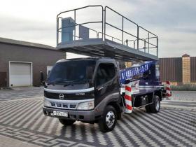Автовышка Hino 16 метров с большой люлькой